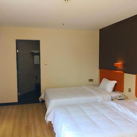 7Days Premium Dongguan Houjie Exhibition Center Shatian Branch Экстерьер фото